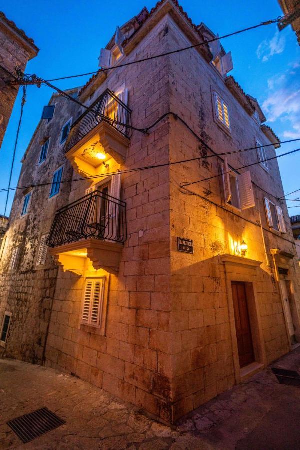 Old Town Makarska Apartments - Central Square Екстериор снимка