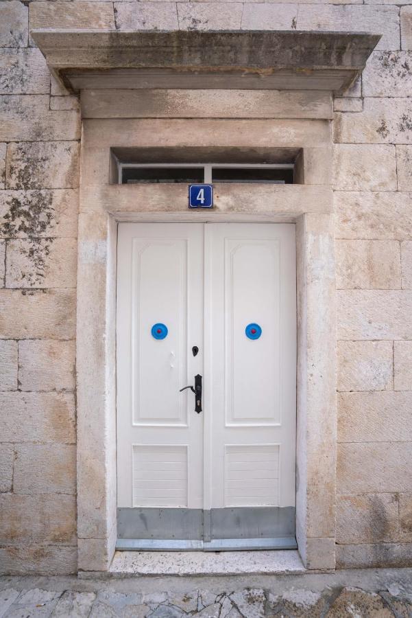 Old Town Makarska Apartments - Central Square Екстериор снимка