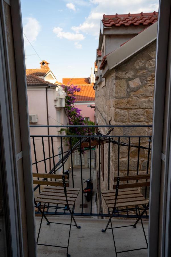 Old Town Makarska Apartments - Central Square Екстериор снимка
