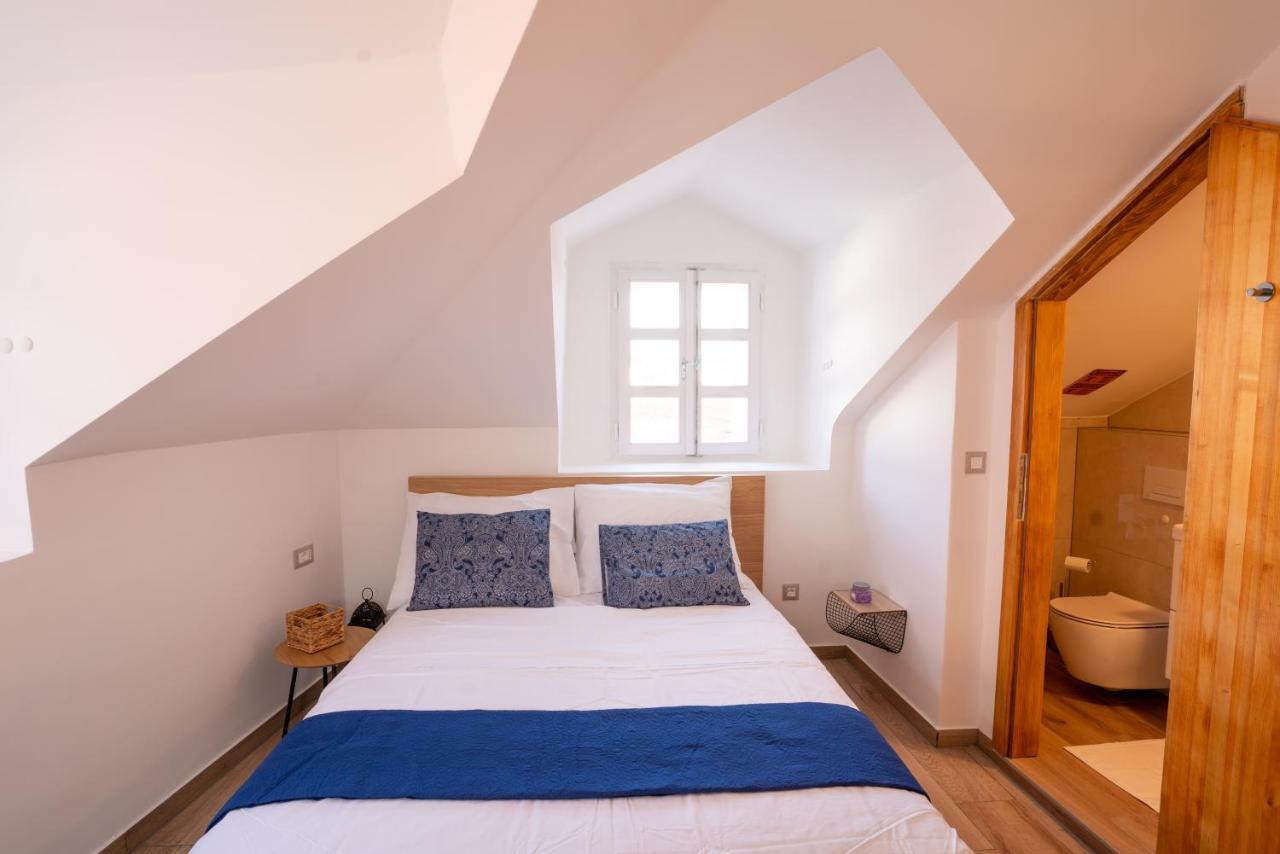 Old Town Makarska Apartments - Central Square Екстериор снимка