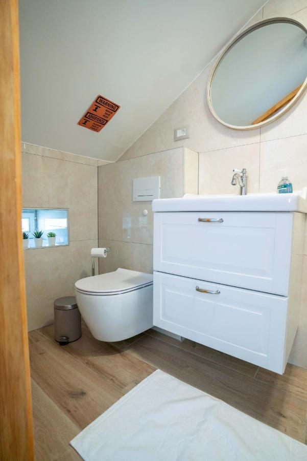 Old Town Makarska Apartments - Central Square Екстериор снимка