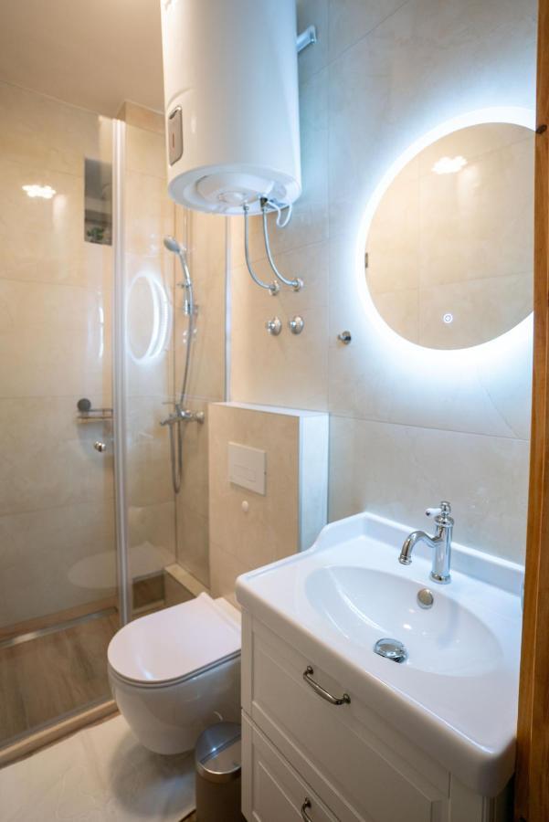 Old Town Makarska Apartments - Central Square Екстериор снимка